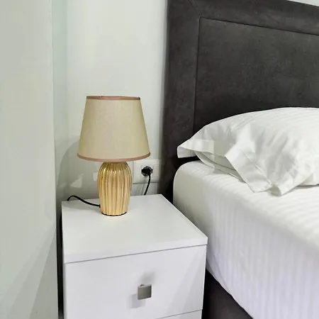 Kozi Apartment *